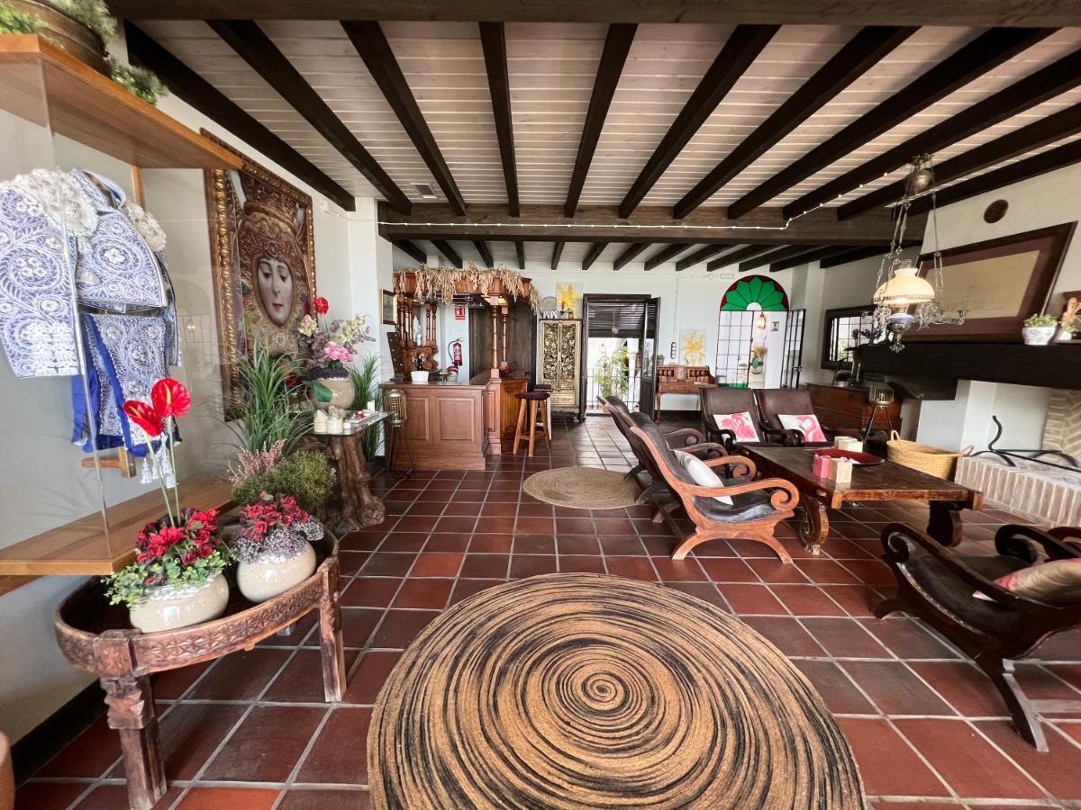 On Acebuchal 23 Guest House เอลโรซิโอ ภายนอก รูปภาพ