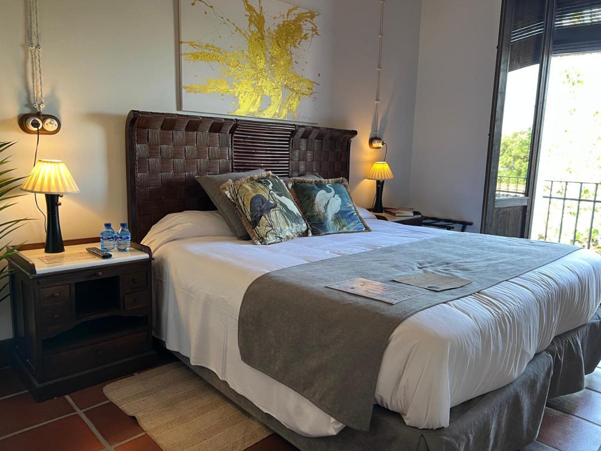 On Acebuchal 23 Guest House เอลโรซิโอ ภายนอก รูปภาพ