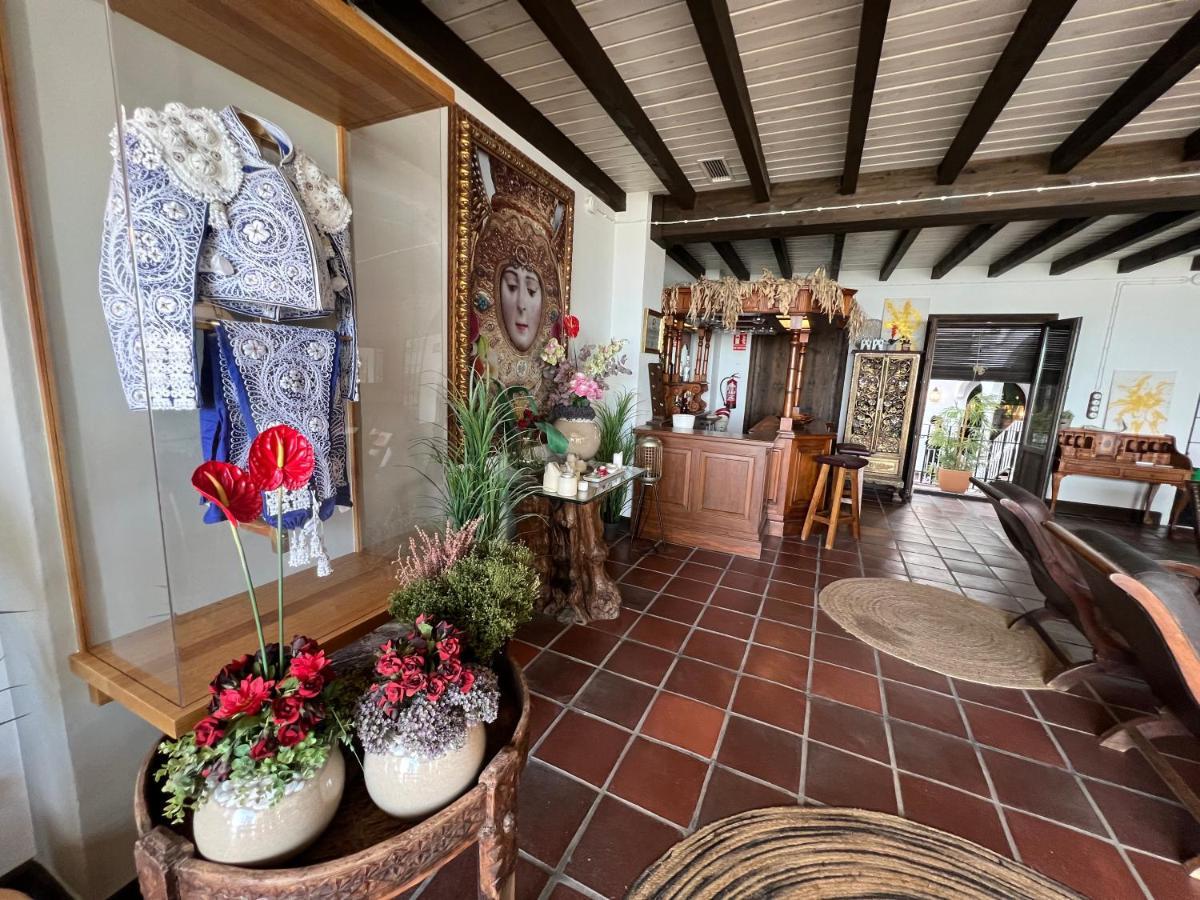 On Acebuchal 23 Guest House เอลโรซิโอ ภายนอก รูปภาพ