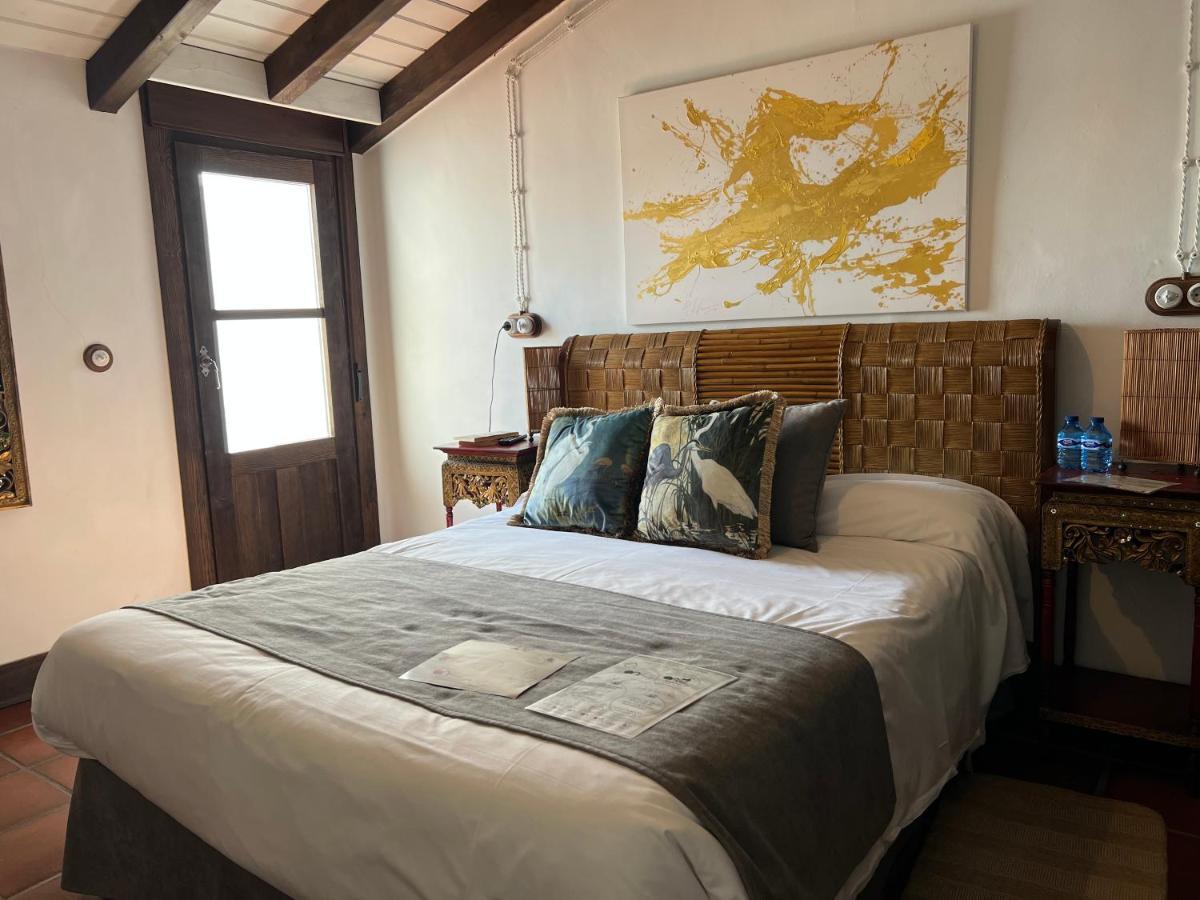On Acebuchal 23 Guest House เอลโรซิโอ ภายนอก รูปภาพ